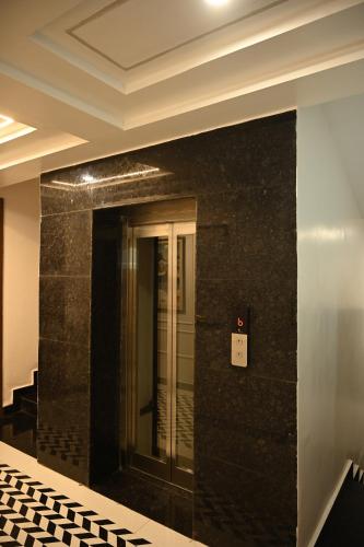 the regal crown by ritya hotels