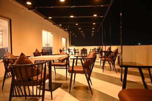 the regal crown by ritya hotels