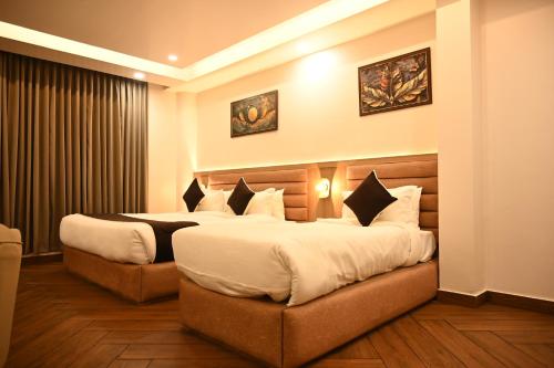the regal crown by ritya hotels