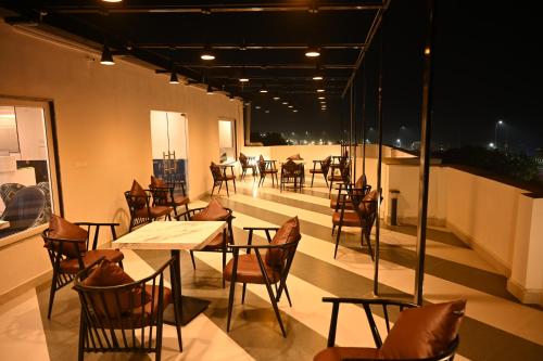 the regal crown by ritya hotels