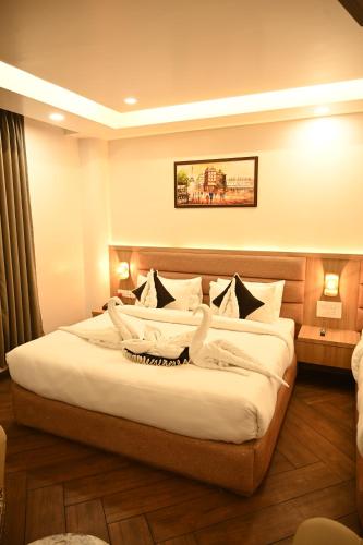 the regal crown by ritya hotels