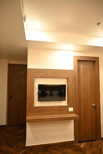 the regal crown by ritya hotels