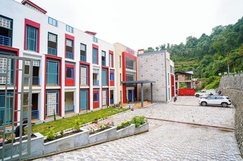 sukama resort and spa