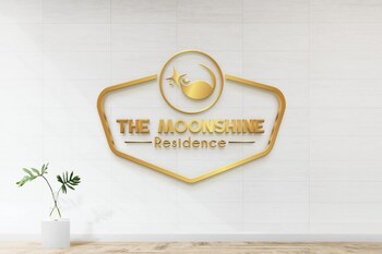 the moonshine residence