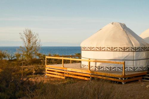 oimo tash yurt camp