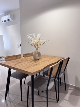 comfy damansara petaling jaya 3br2b