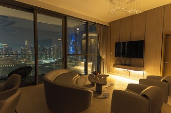 revan luay downtown dubai