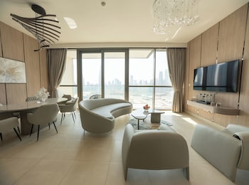 revan luay downtown dubai