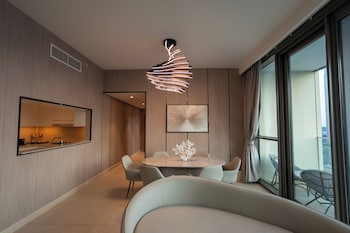 revan luay downtown dubai