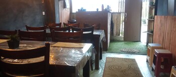 The Heaven Wood Cabin,,2 star