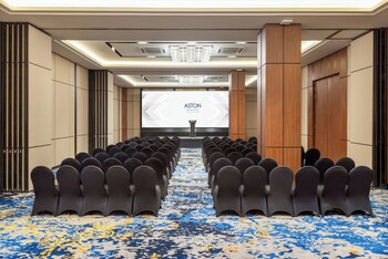 aston malang hotel and conference center