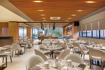 aston malang hotel and conference center