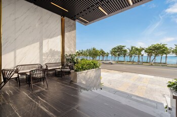 dao ngoc beach hotel da nang
