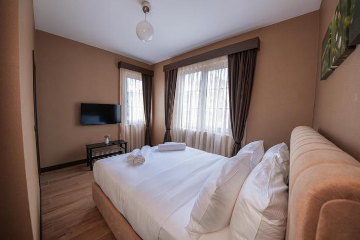 servi house