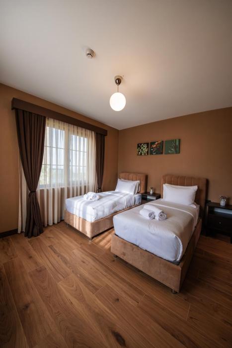 servi house