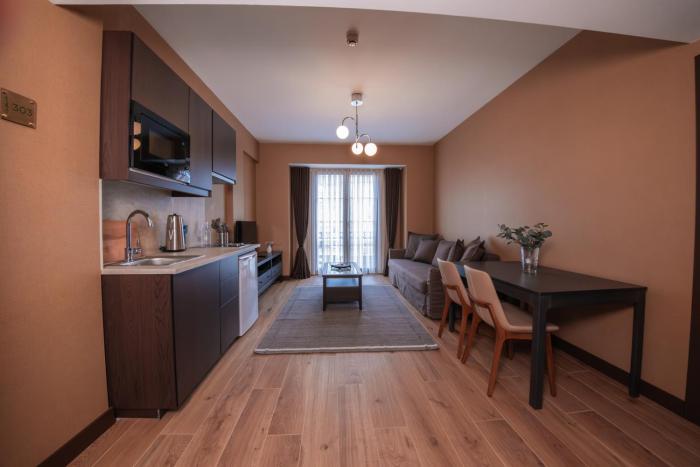 servi house