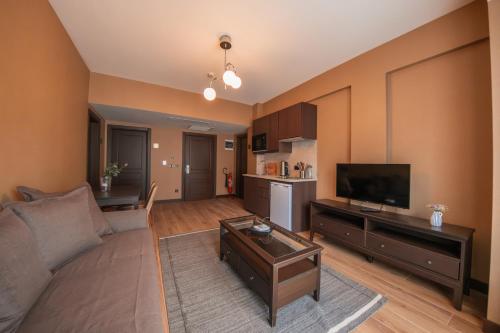 servi house