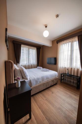 servi house