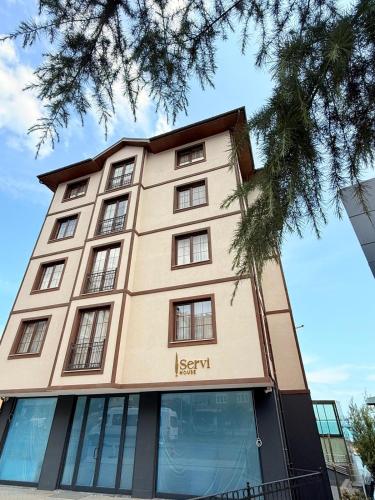 servi house