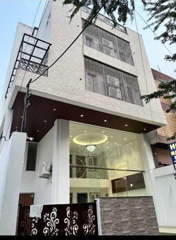 hotel mangalam regency
