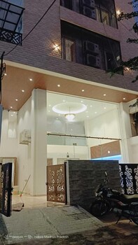 hotel mangalam regency