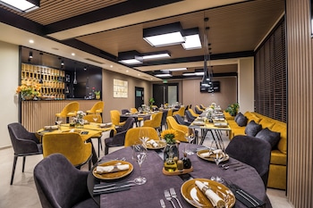 emar hotel and spa