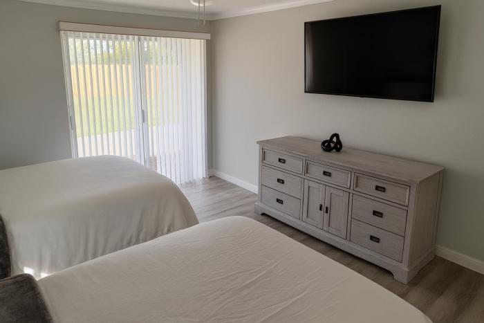 spacious family retreat port charlotte
