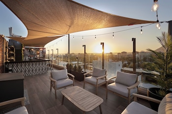 dazzler residences by wyndham santiago las condes