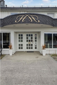 hotell valer elverum flisa kirken r
