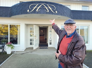 hotell valer elverum flisa kirken r