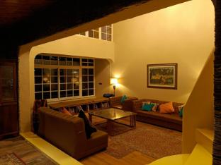 pax and opis luxury villa