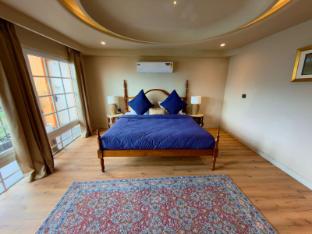 pax and opis luxury villa