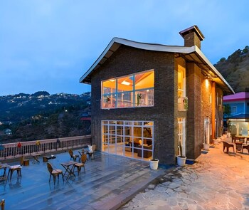 pax and opis luxury villa