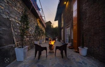 pax and opis luxury villa