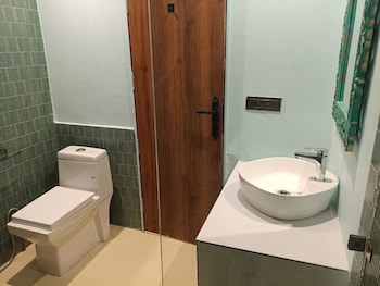 pax and opis luxury villa