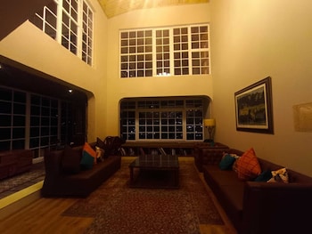 pax and opis luxury villa