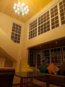 pax and opis luxury villa