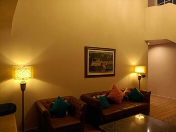 pax and opis luxury villa