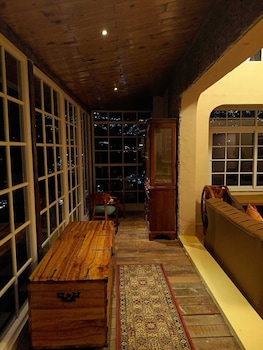 pax and opis luxury villa