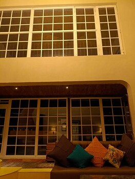 pax and opis luxury villa