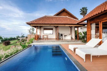seraya cove estate by manara