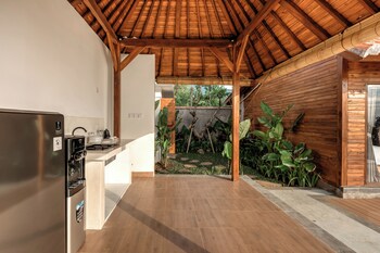 seraya cove estate by manara