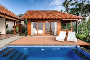 seraya cove estate by manara