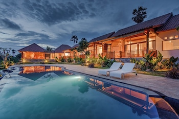seraya cove estate by manara