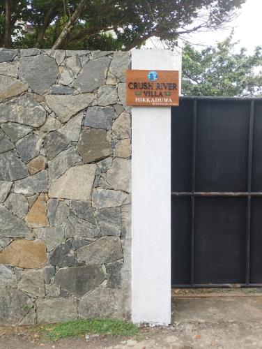 crush river villa hikkaduwa