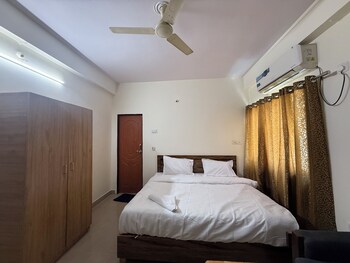 The Grand Serenity Hotel,,2 star