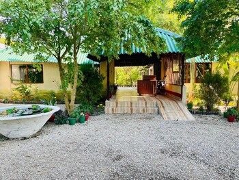 earth home pilibhit