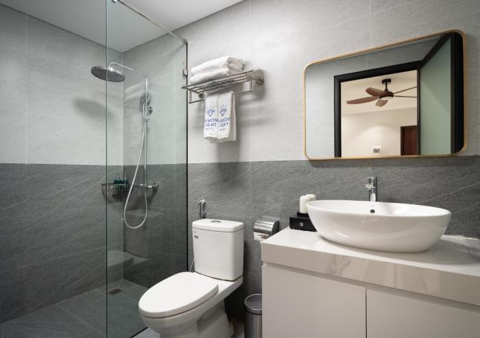 diamond light hotel