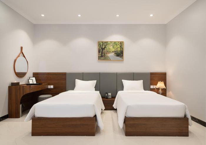diamond light hotel