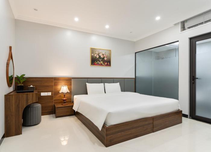 diamond light hotel